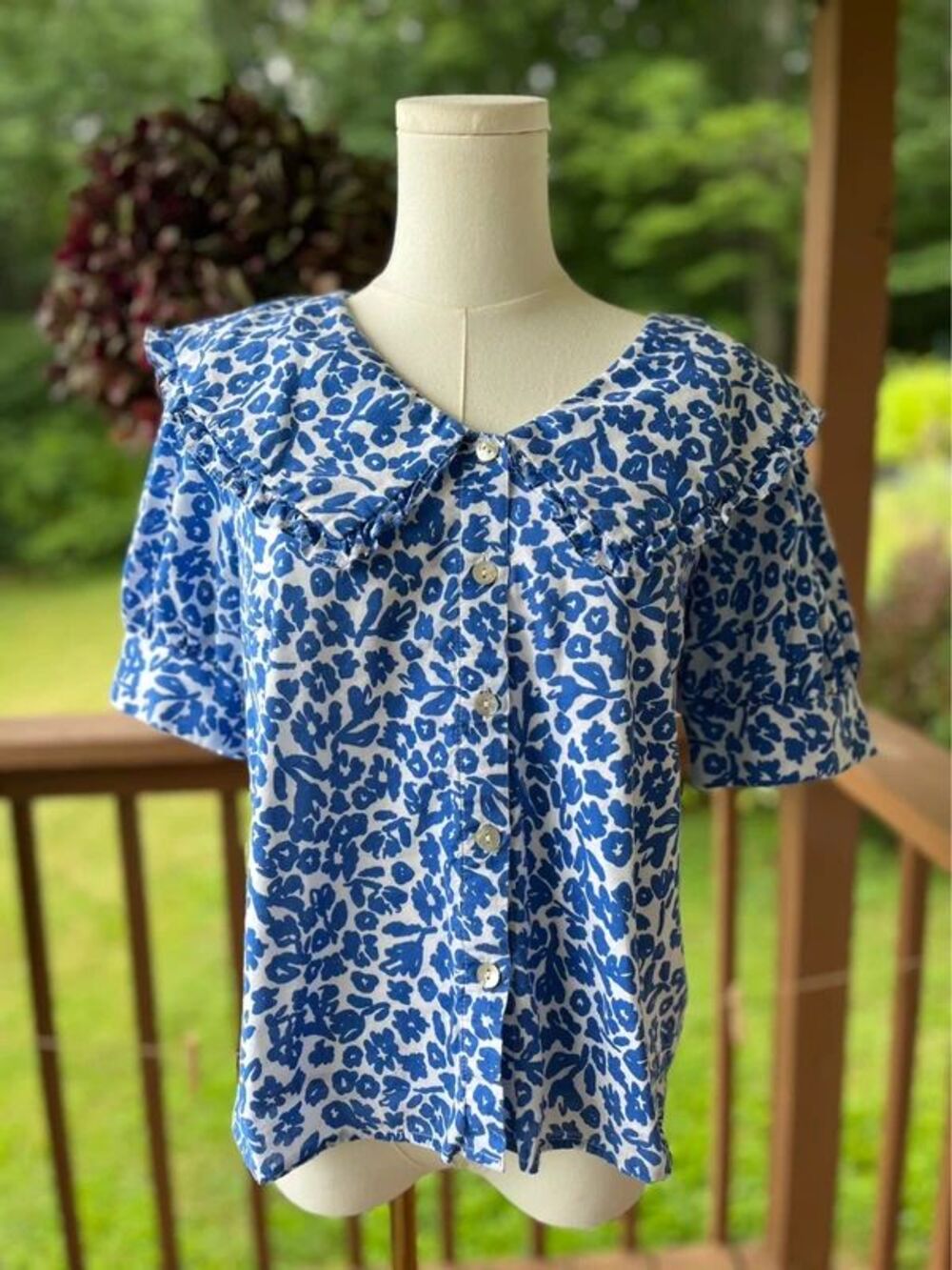 Roolee Blue & White Floral Peter Pan Collar Blouse Medium 100% Cotton